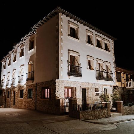 Apartamentos Boutique Heritage San Martin De Trevejo Exterior photo